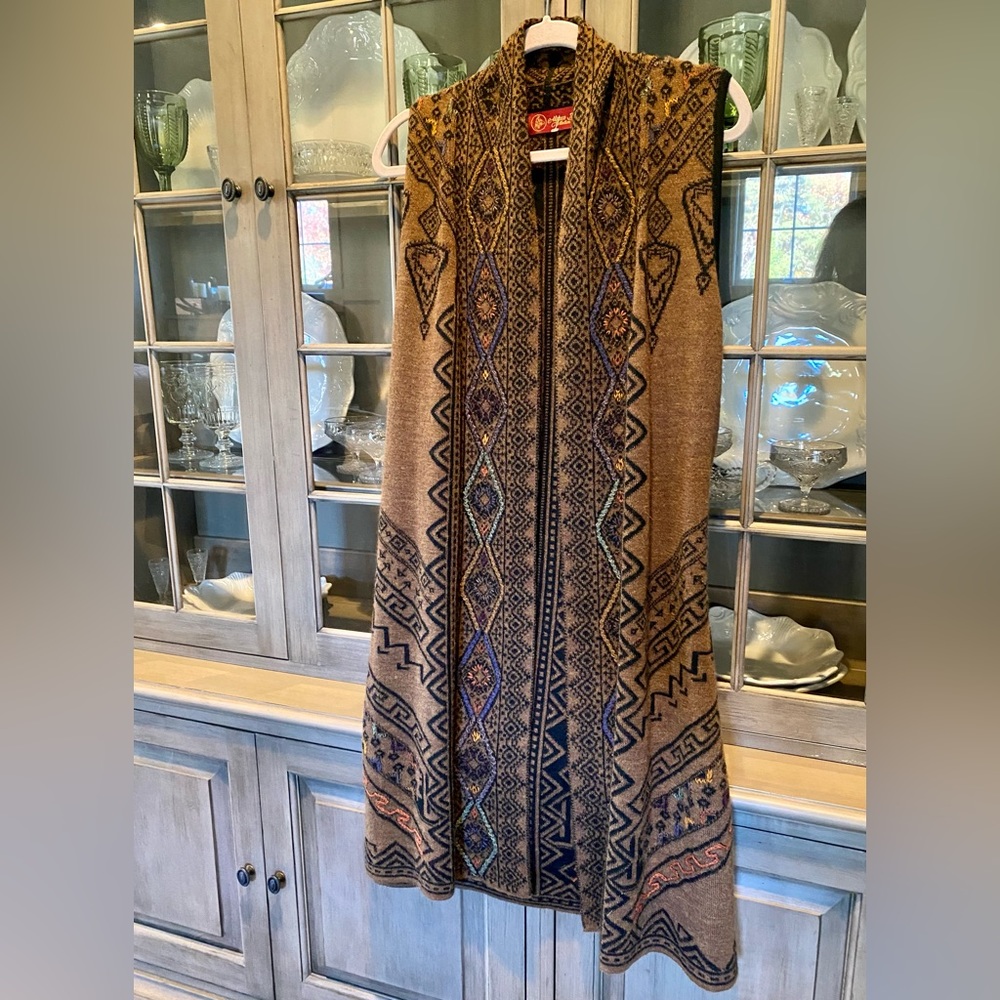 Alpaca Life Long Vest. Gorgeous!!! Size M, Peru.